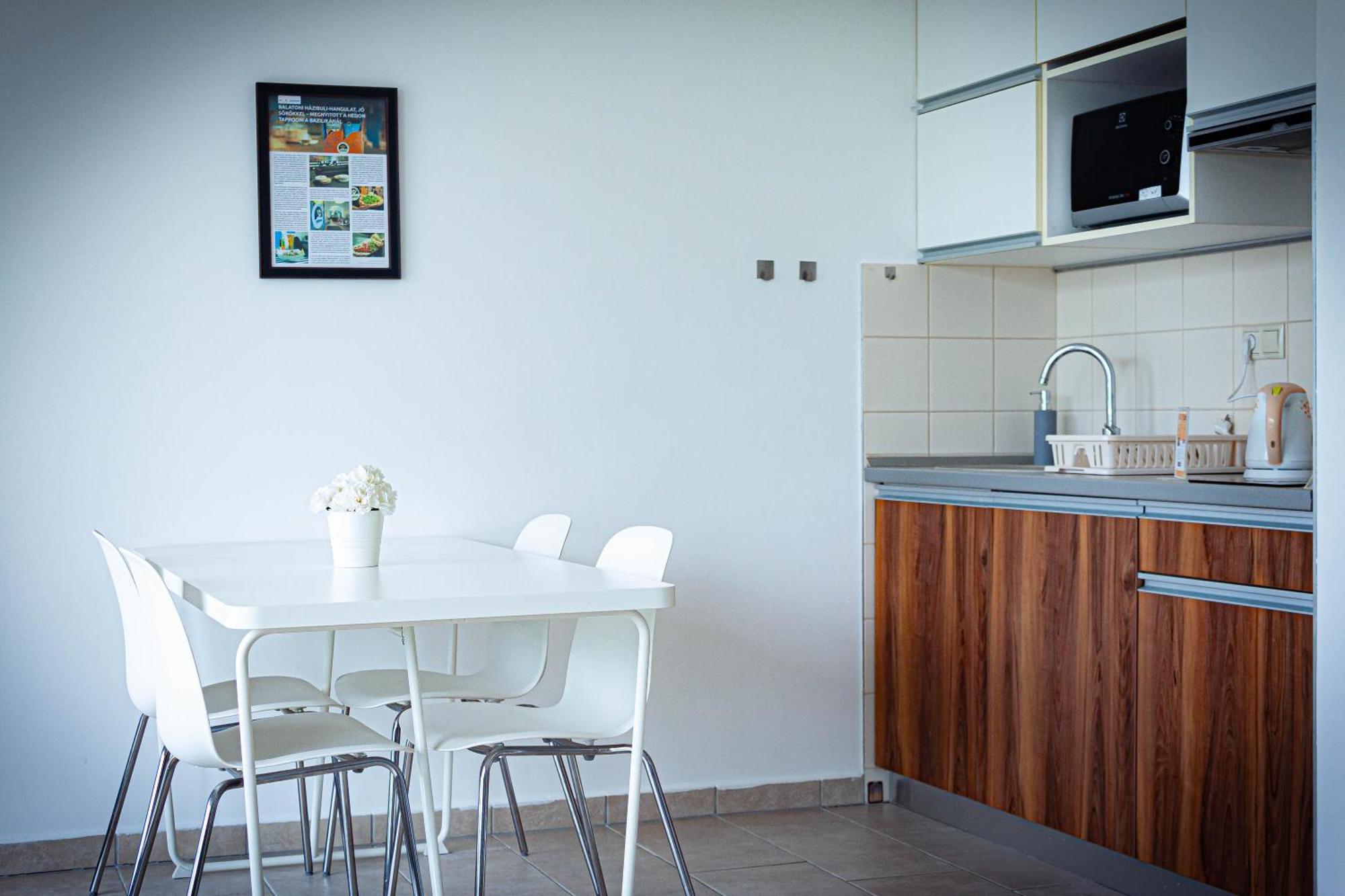 Hedon Brewing Niko Apartment - 200 Meter To The Beach Balatonvilagos Exterior photo